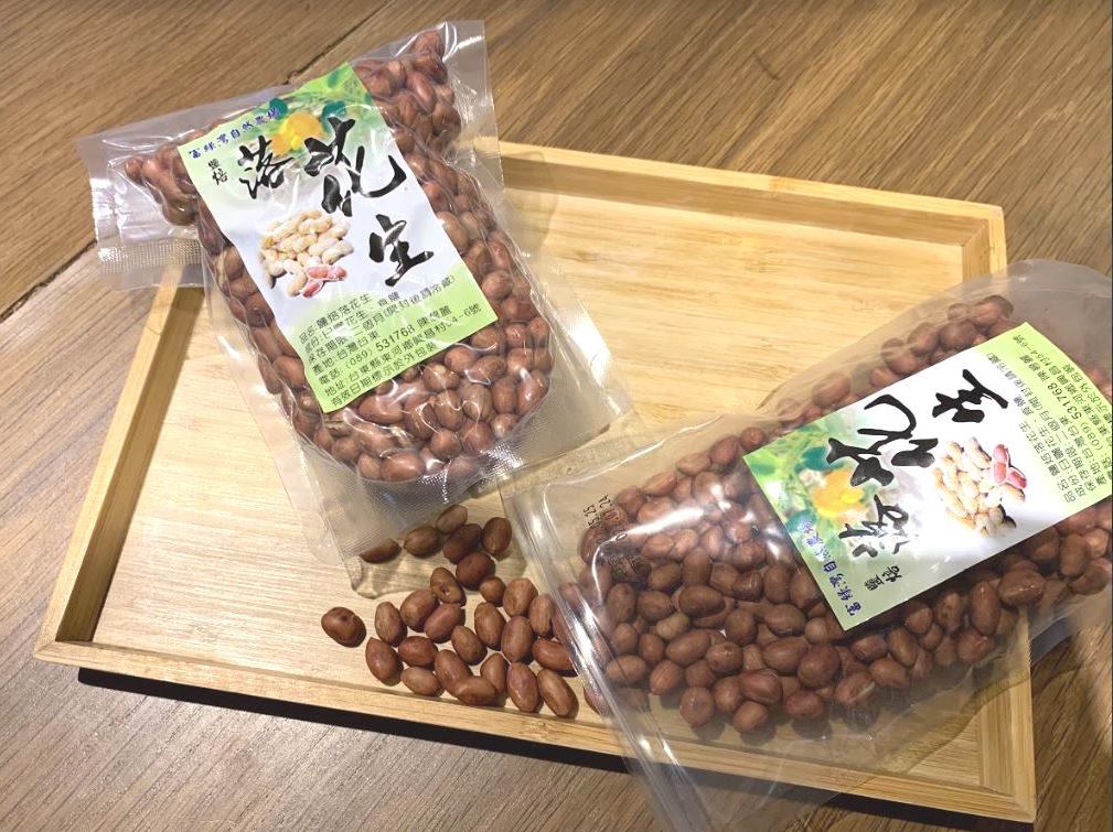 品質保證的鹽炒花生，嚴格把關每一道環節，讓顧客一吃上癮，年年回購。