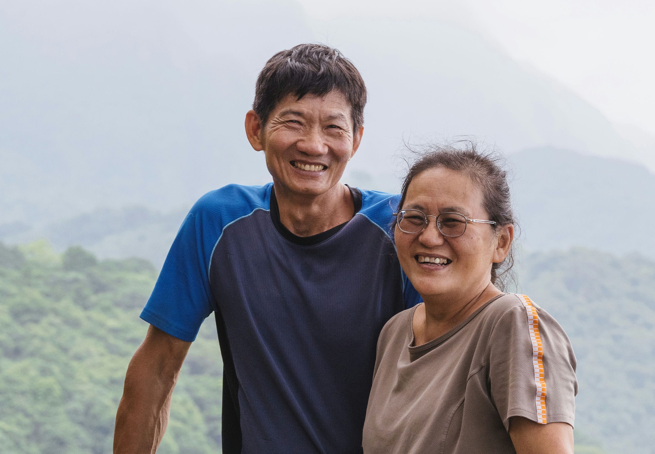 種樹的男人賴金田大哥與深愛山林生活的女主人美菊姐。